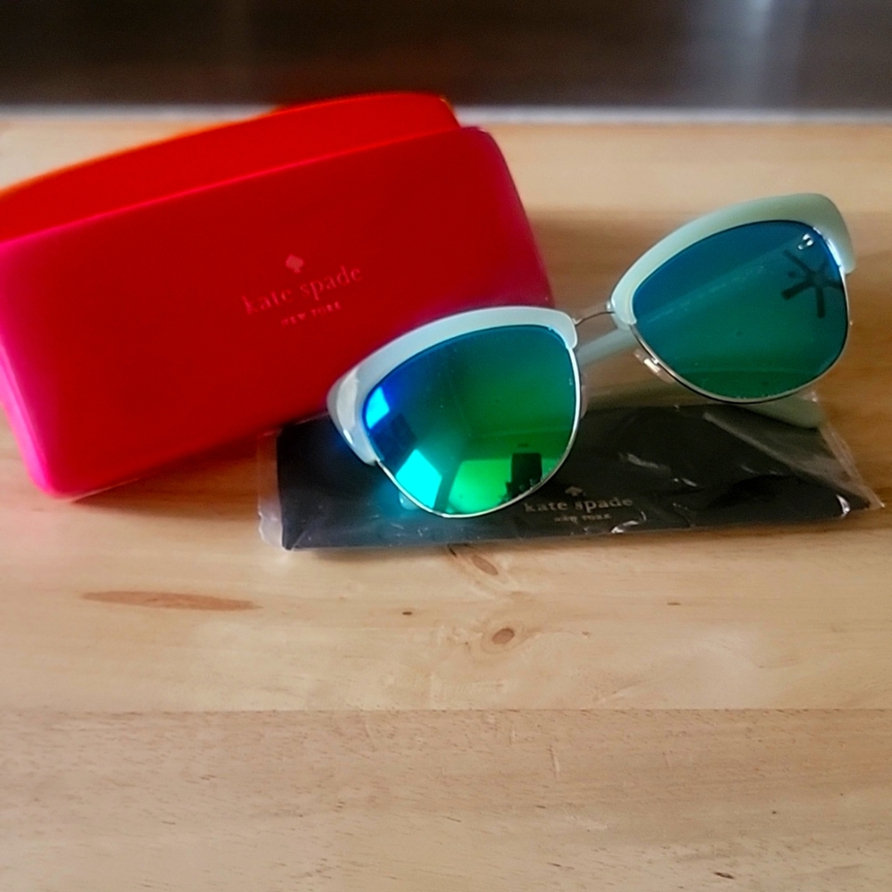 Kate Spade sunnies